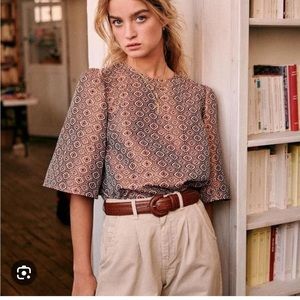 Sézane Gaby Blouse pink and bronze geometric jacquard